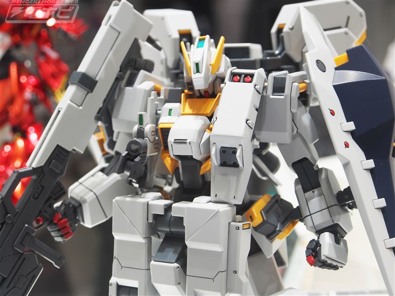 ガンプラ「A.O.Z 復刻セット」や「MG ウイングガンダムゼロEW Ver.Ka