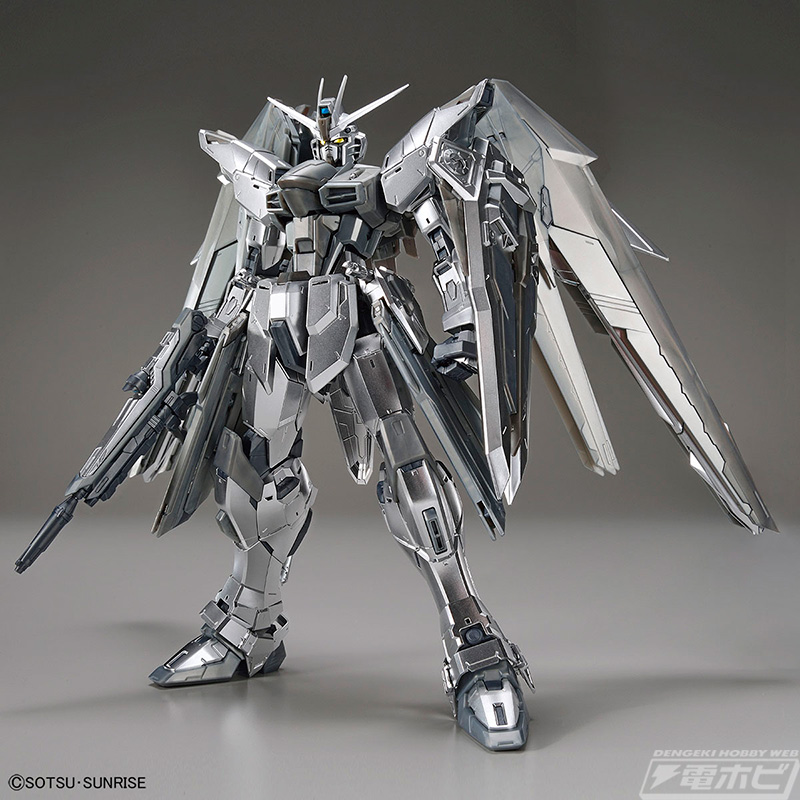 ガンダム 逆襲のシャア』の限定ガンプラ「RG νガンダム［クリアカラー