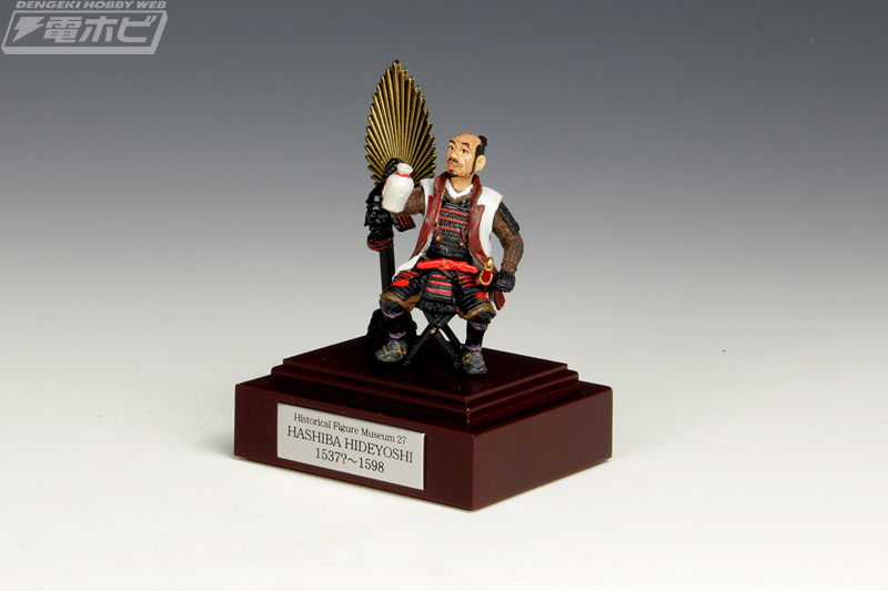 戦国時代の名将たち9人と足軽1人がフィギュアセットとなって一堂に会す