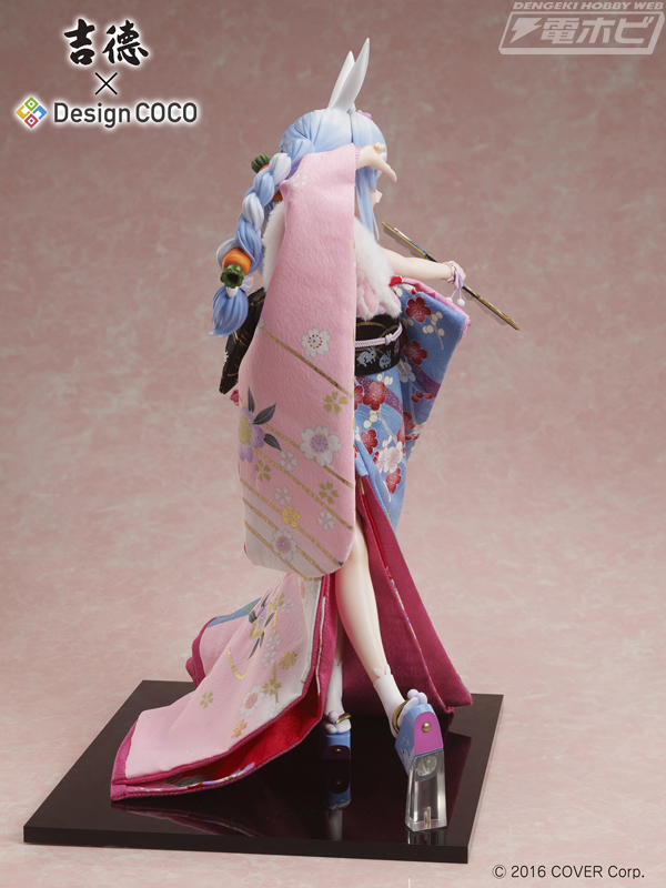 元日に「ホロライブ」兎田ぺこらの等身大・日本人形フィギュアが