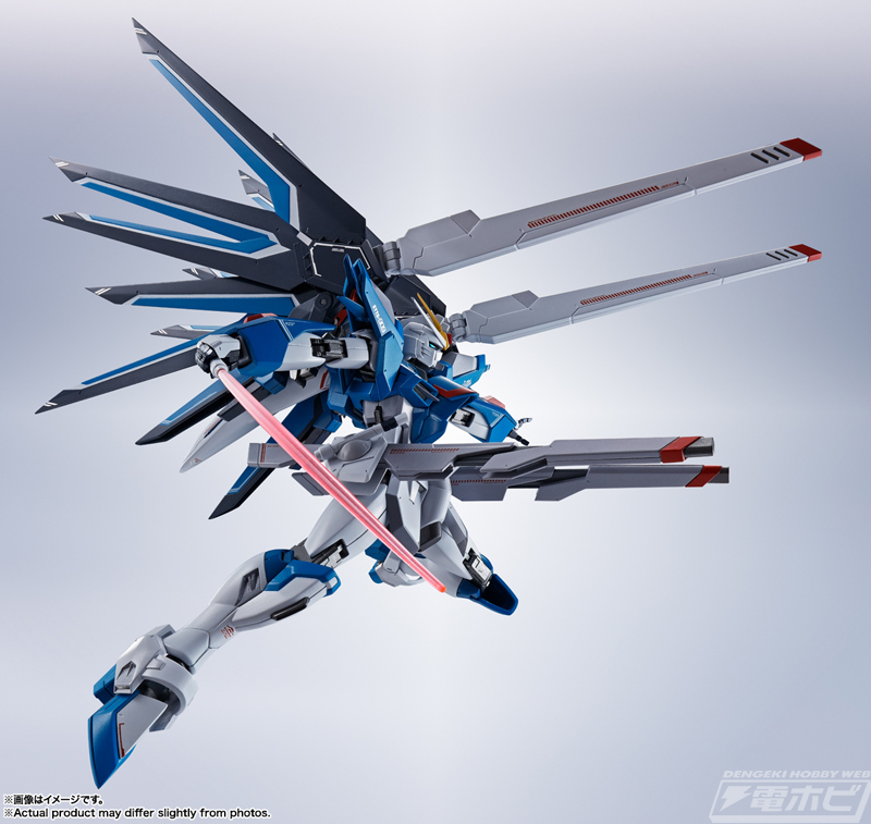 機動戦士ガンダムSEED FREEDOM』ライジングフリーダムガンダムと