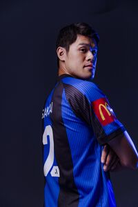 酒井宏樹選手 実使用サイン入りスパイク 酒井宏樹選手サイン入り