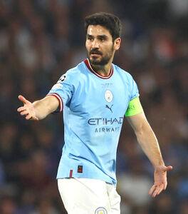 直筆サイン入り写真 イルカイギュンドアン マンチェスターシティFC SA