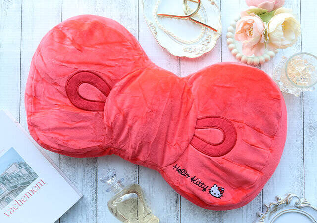 ハローキティの新作付録が早くも売り切れ続出…？！思わずぎゅっとし