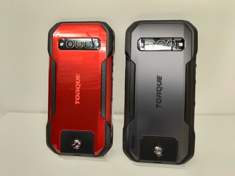 新品未使用 利用制限なし KYG03 TORQUE G06 耐衝撃スマホ レッド