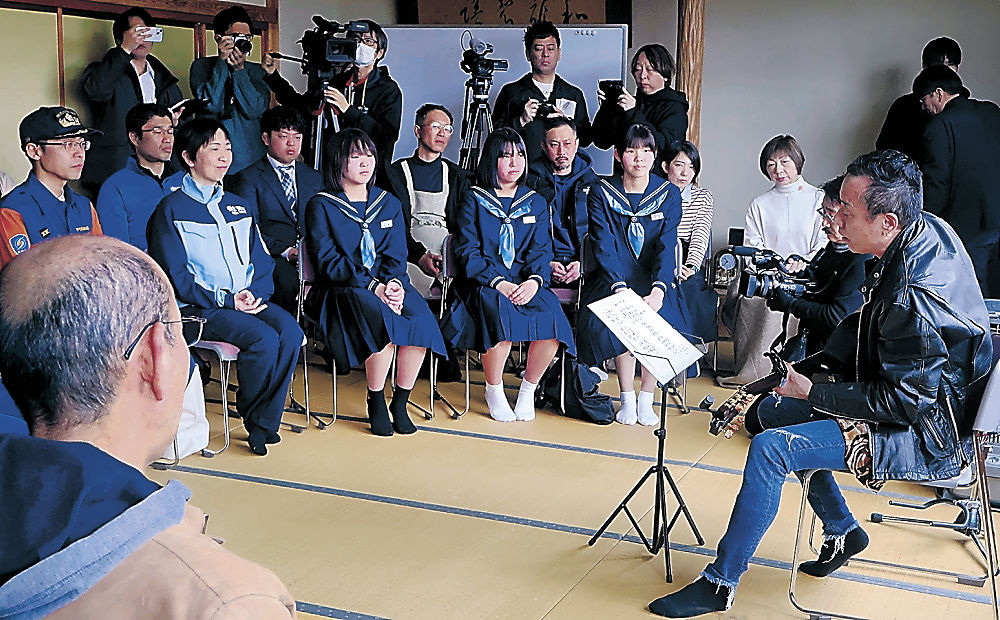 長渕剛さん「負けないで」 志賀町を訪問、ライブも｜社会｜石川の