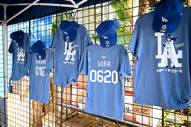 星街すいせい ホロライブドジャースコラボ会場限定販売 Tシャツ 世界初