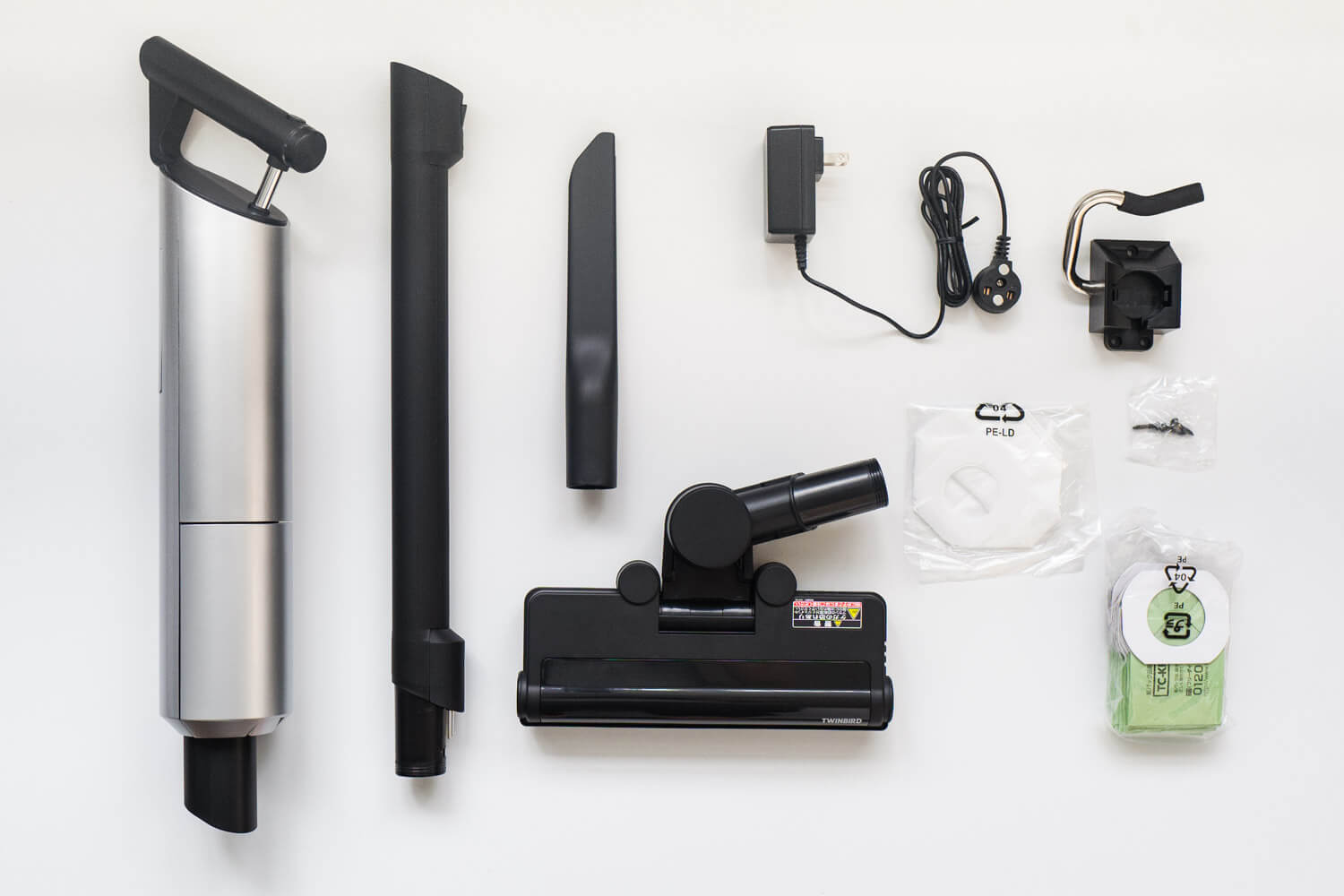 ツインバードの紙パックスティック掃除機「TC-E261S」レビュー