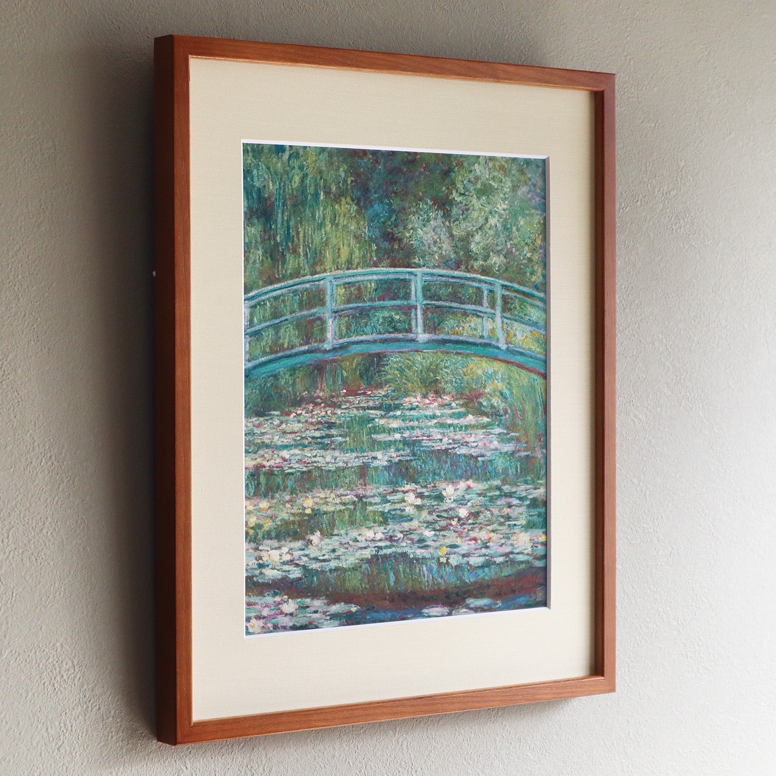 Bridge-over-a-Pond_2_cfd21c4b-