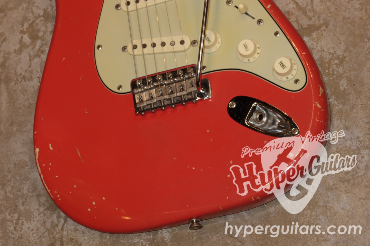 Fender '62 Stratocaster - フィエスタレッド / スラブローズ