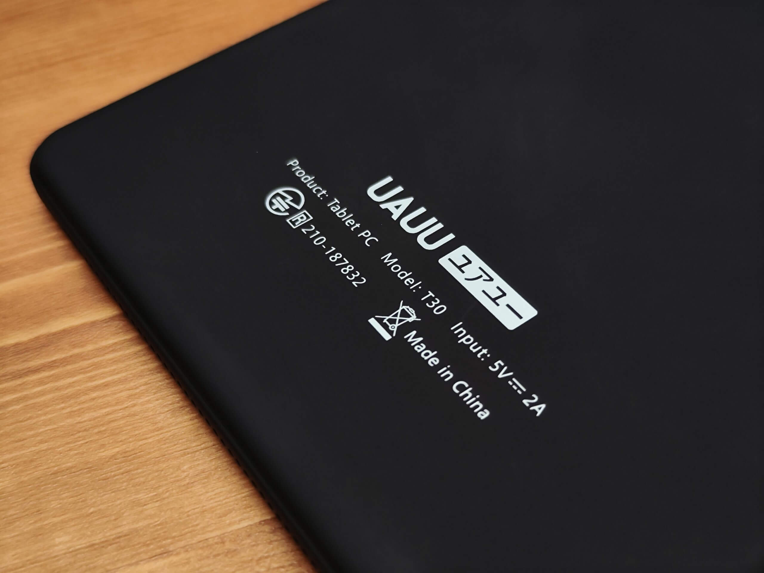 UAUU T30 Androidタブレット 3GB RAM デュアルSIM UAUU T30、Android