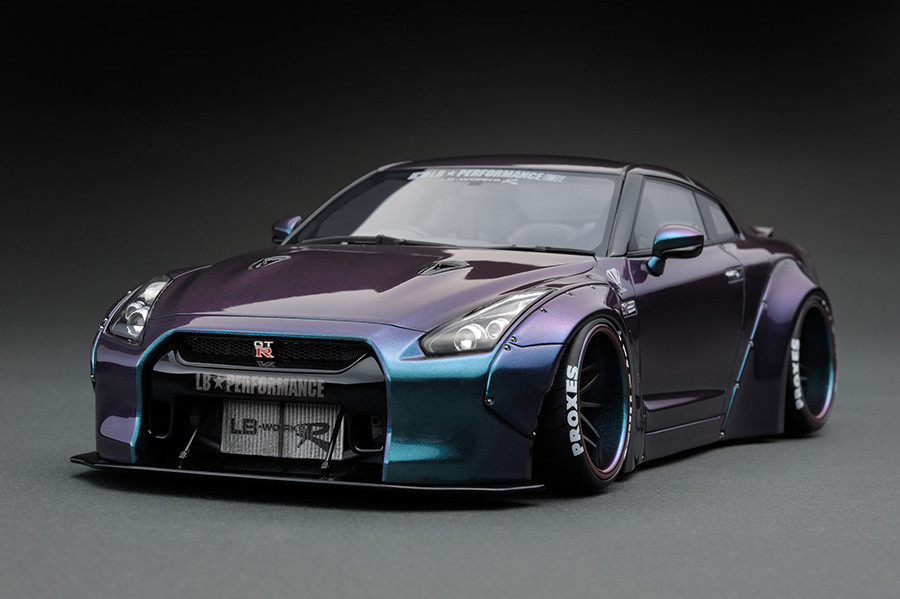 IG1033 1/18 LB-WORKS GT-R (R35) Metallic Purple / Green | LINE UP