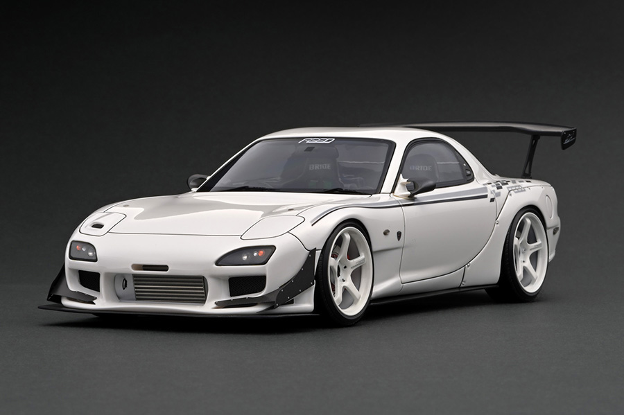 FD3S ロケバニ RX-7 イグニッションモデル 1/18 FD3S ロケバニ RX-7