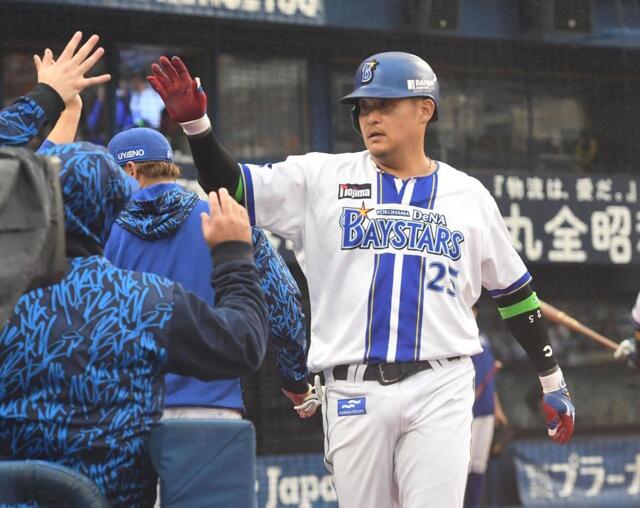 DeNA快勝で突破王手 筒香が2本塁打の大暴れ、4安打3打点 二回に