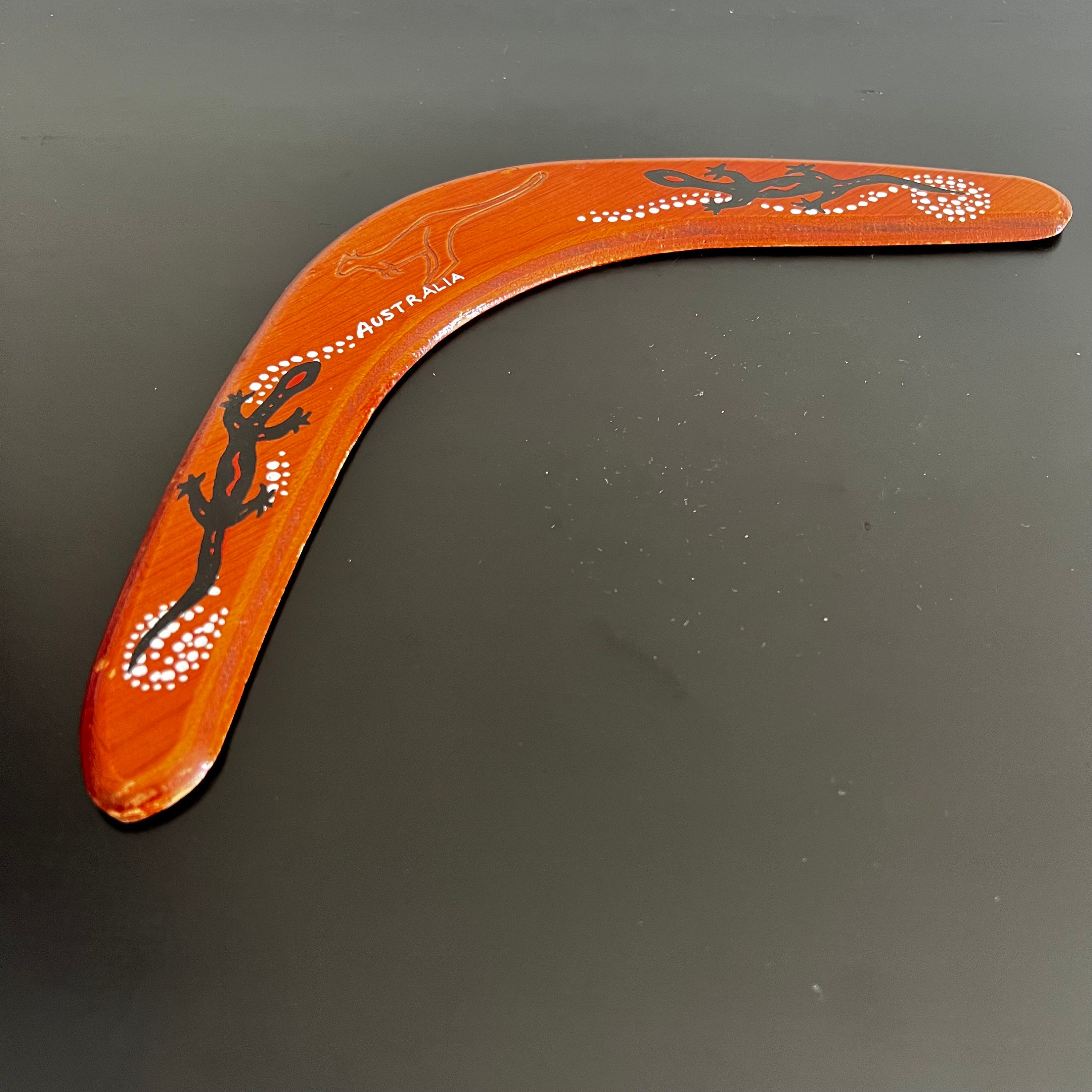 ヴィンテージの手彫りブーメラン：オーストラリアのアボリジニアート