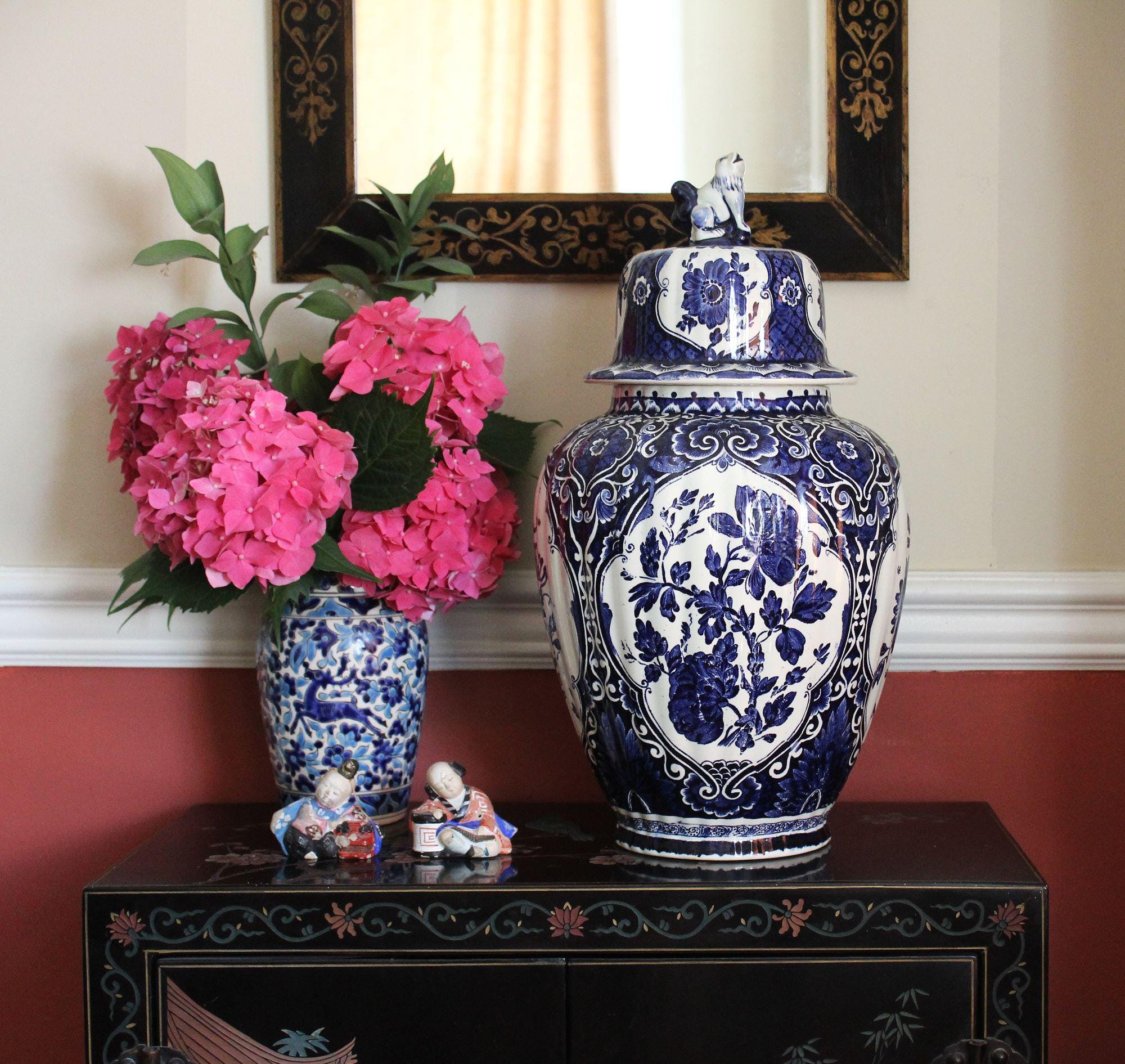 デルフトブルー ジンジャー；ロイヤルスフィンクスのフ−ドック壷、花