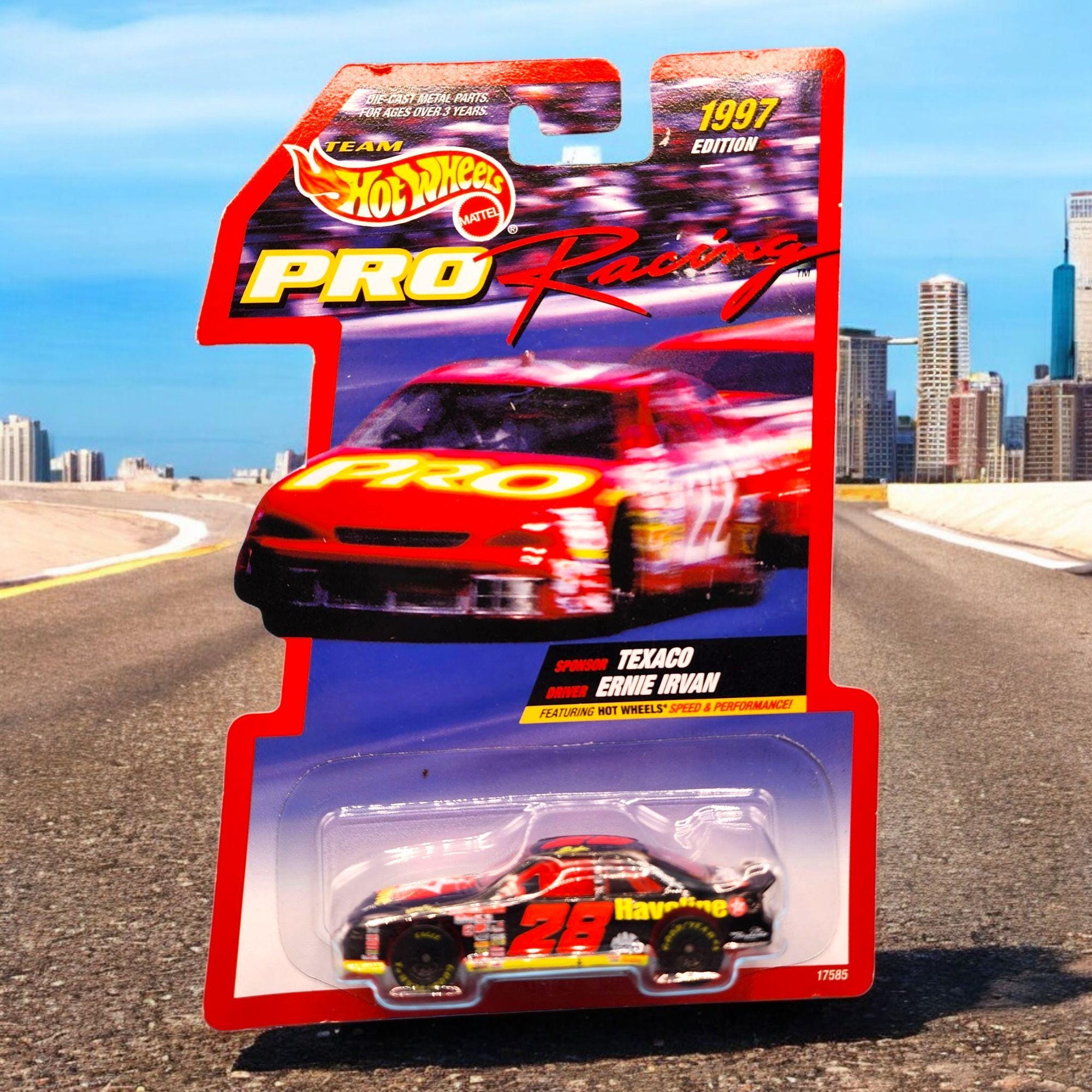 Hot Wheels Pro Racing 1997 Edition Die-cast Car #28 Texaco Ernie