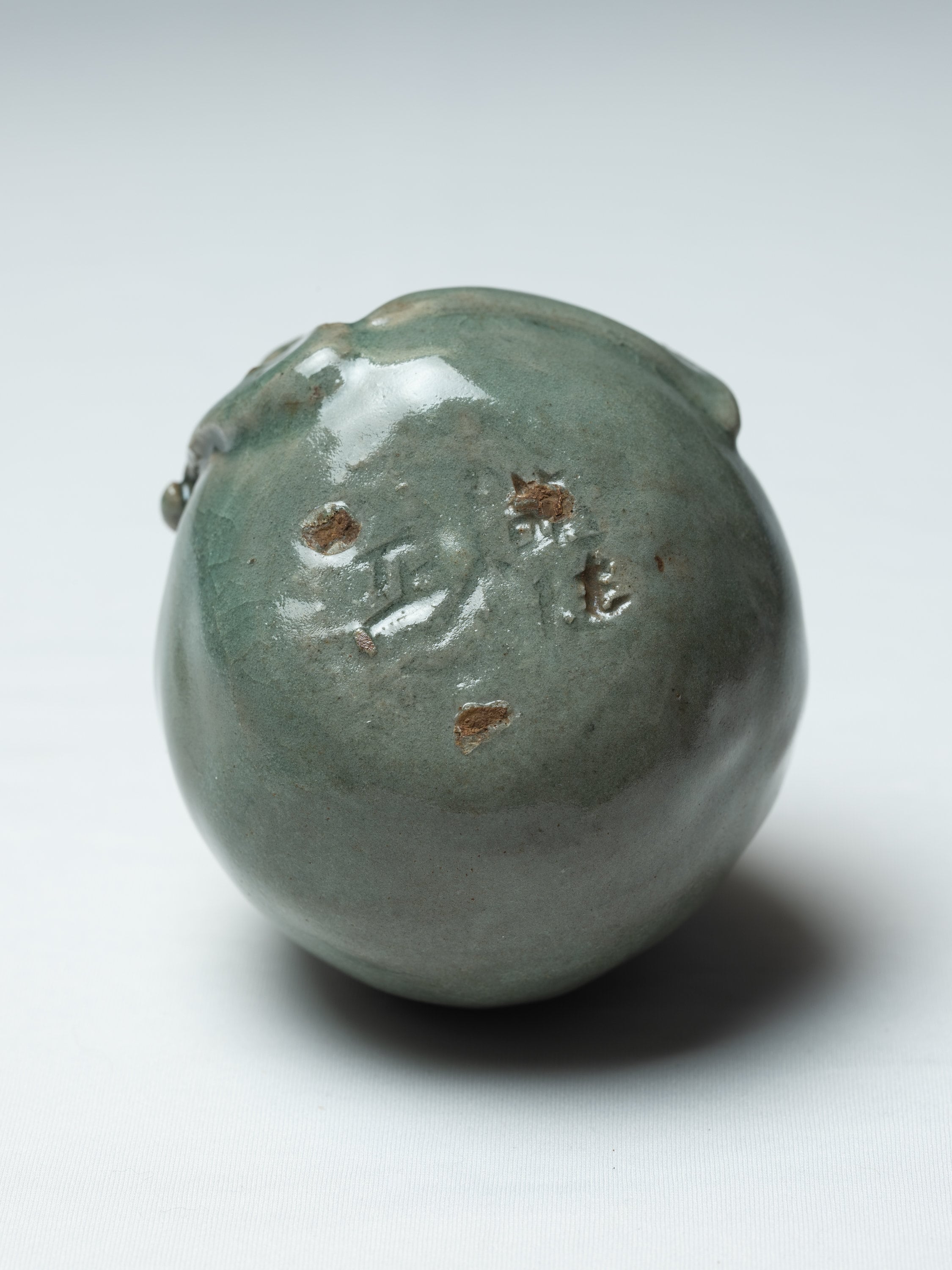 高麗 青磁 桃 水滴 高麗 中国 青磁 gallery陽々youyou 高麗青磁桃型水滴