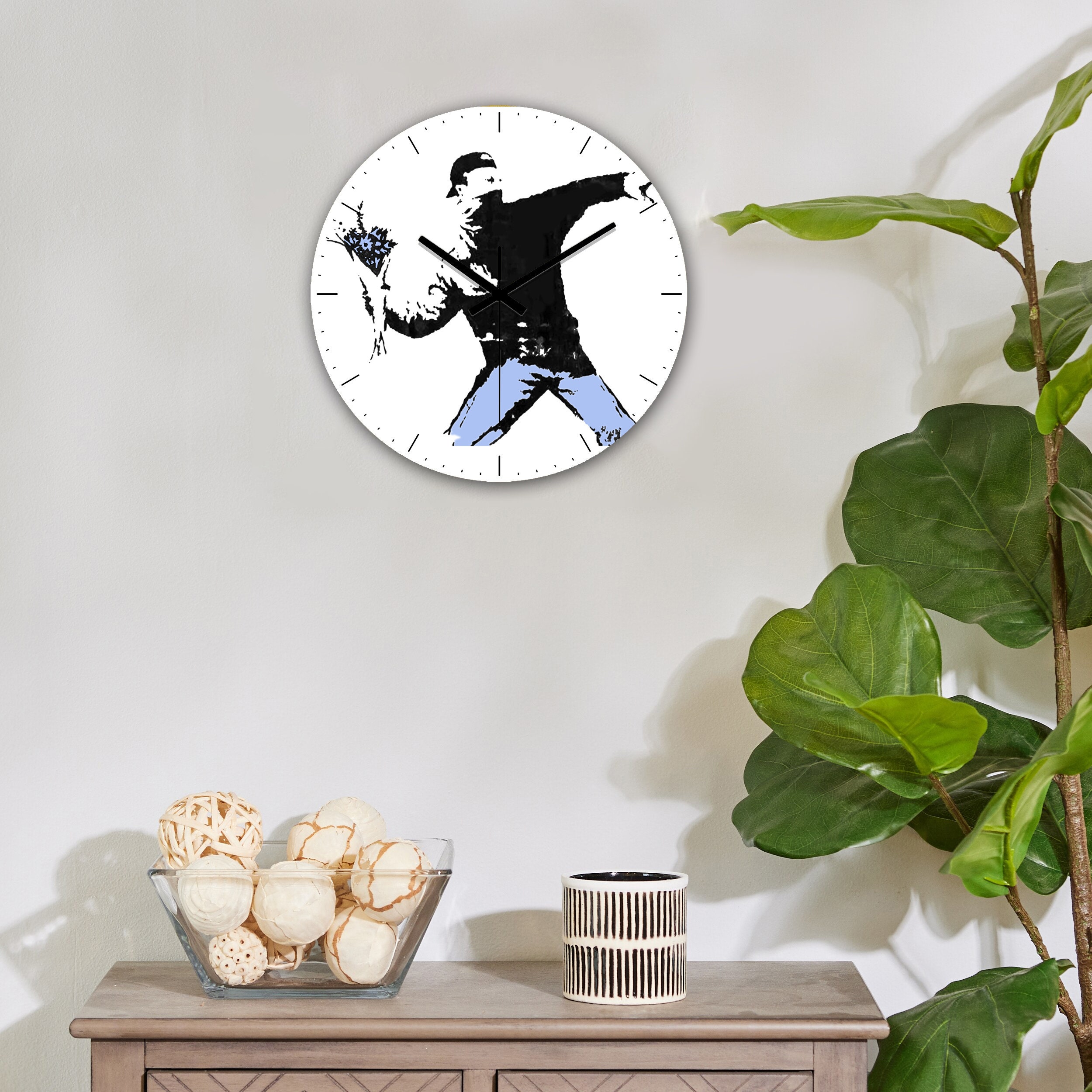 Wall Clock Flying Balloon カリモク BANKSY Wall Clock Flying