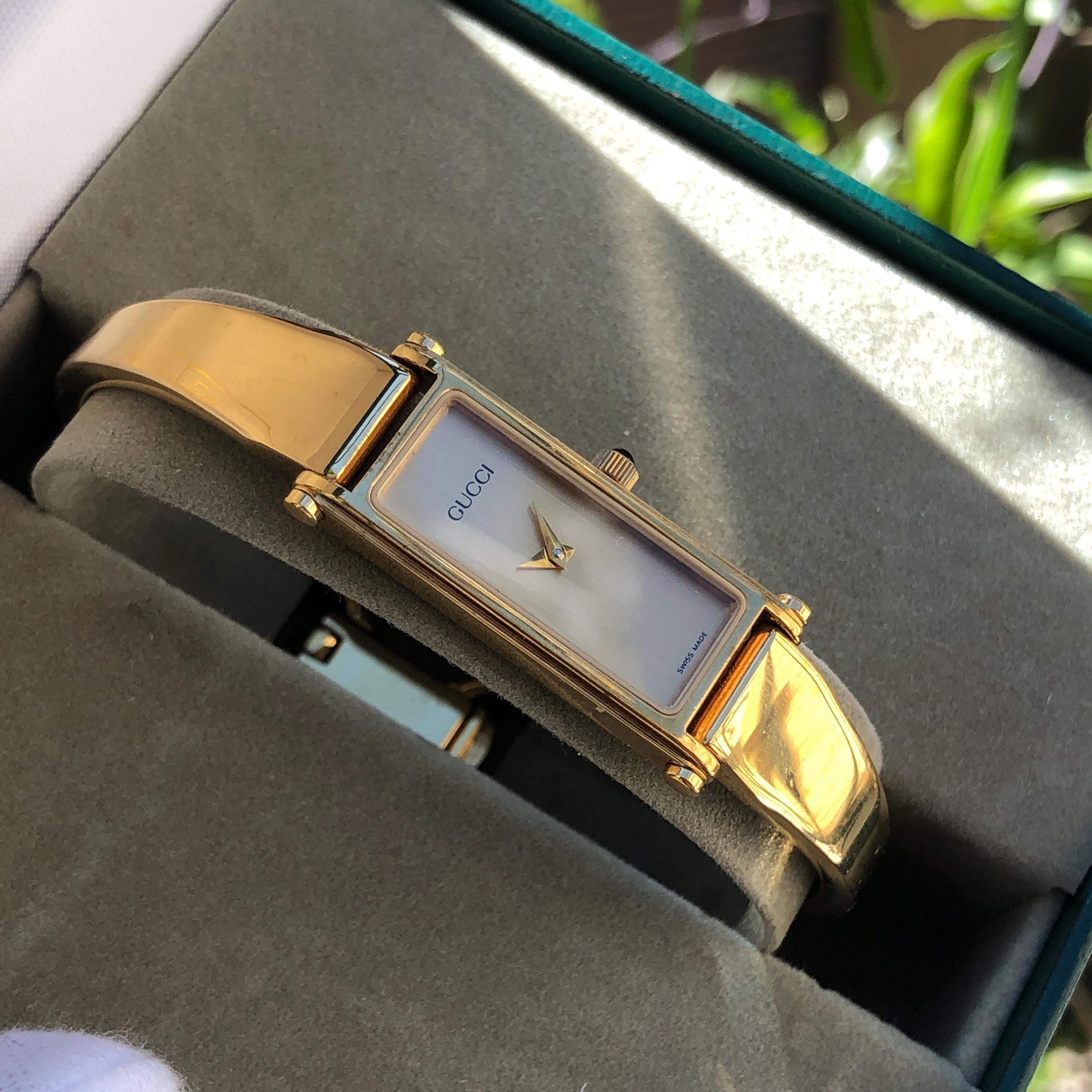 RARE VINTAGE GUCCI 1500 Series Gold-plated Bangle Horsebit Type