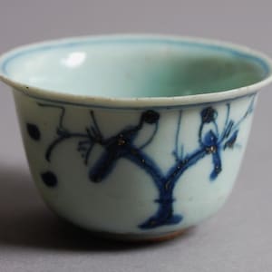 青白陶器 エビとドラゴンのカップ2個セット 中国 骨董品 花瓶 青白陶器