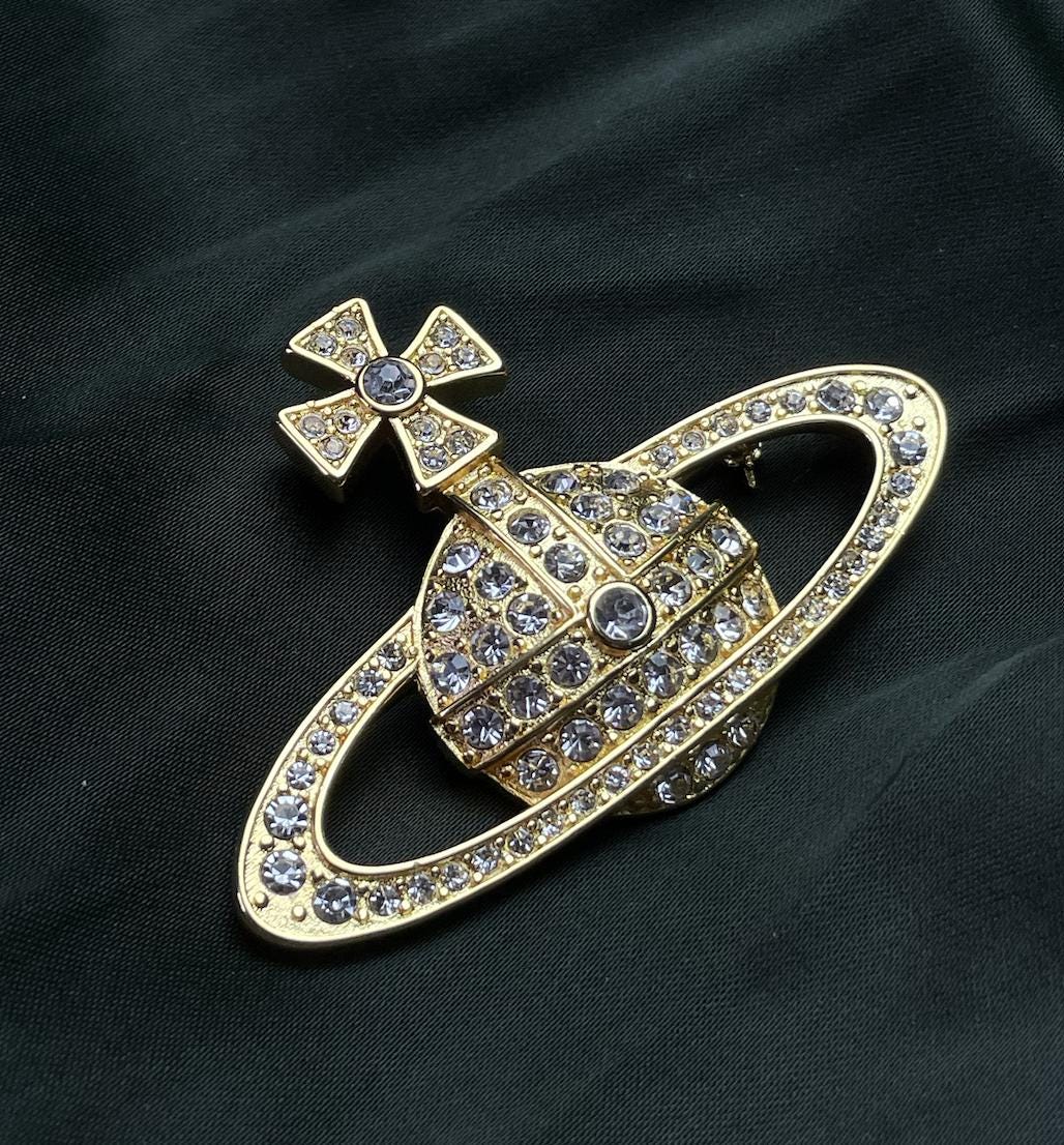 Excellent Vintage Rare Vivienne Westwood Gold Brooch With Stones