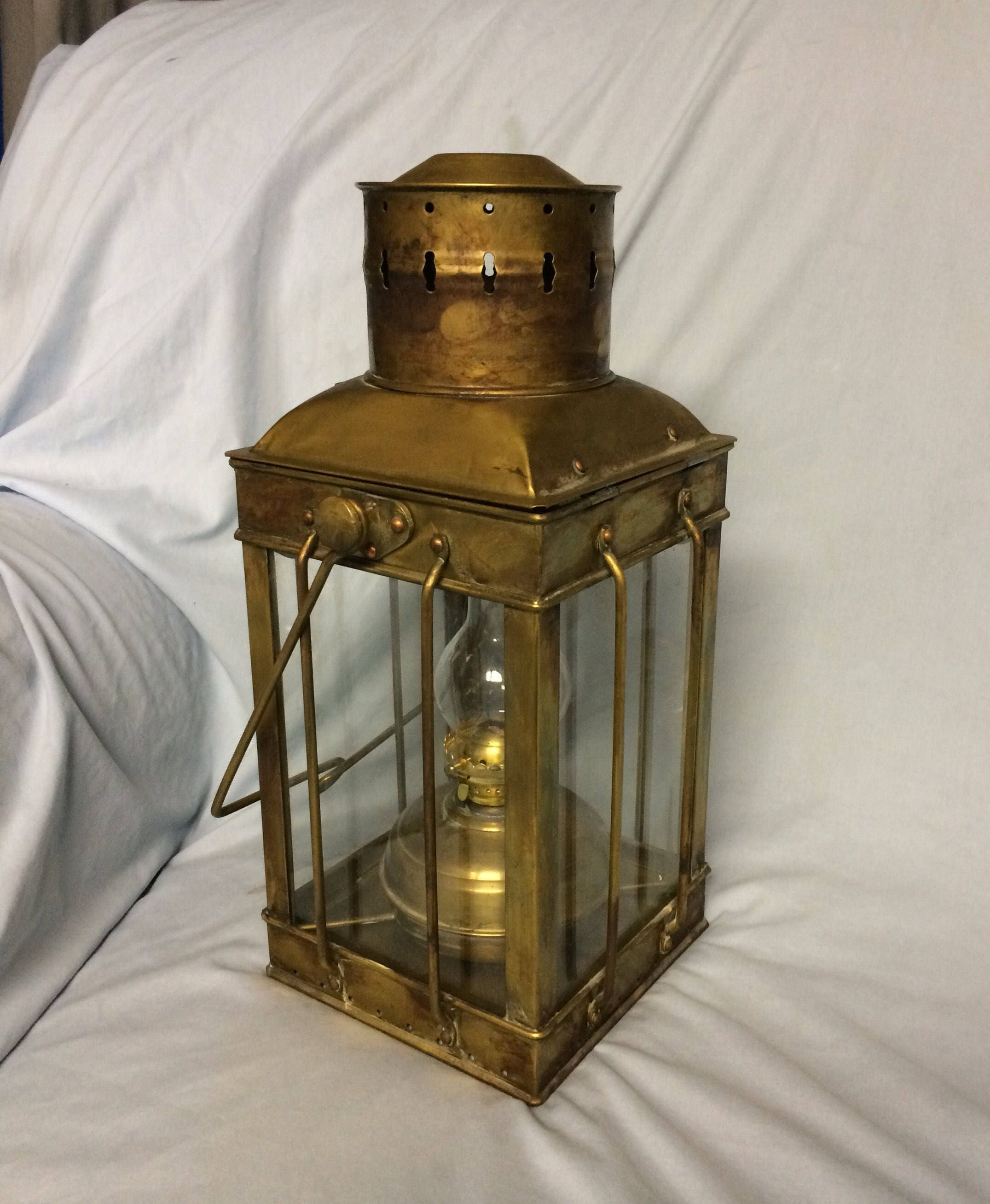 Brass Nautical Cargo Light No. 3954 Great Britain 1939 with Oil