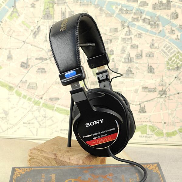 SONY MDR-CD900ST Studio Monitor Stereo Headphones For