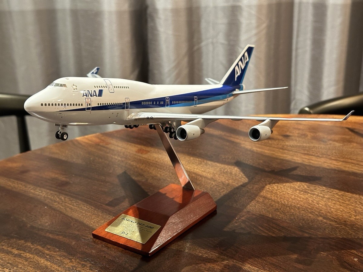 ANA 747-400 Hogan Official Models 1:200 JA8958 NH20044 Last Flight