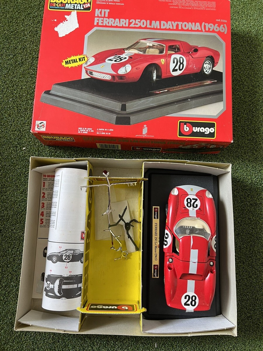 Bburago 1:24 Scale Die Cast Metal Kit, 1966 Ferrari 250LM Daytona