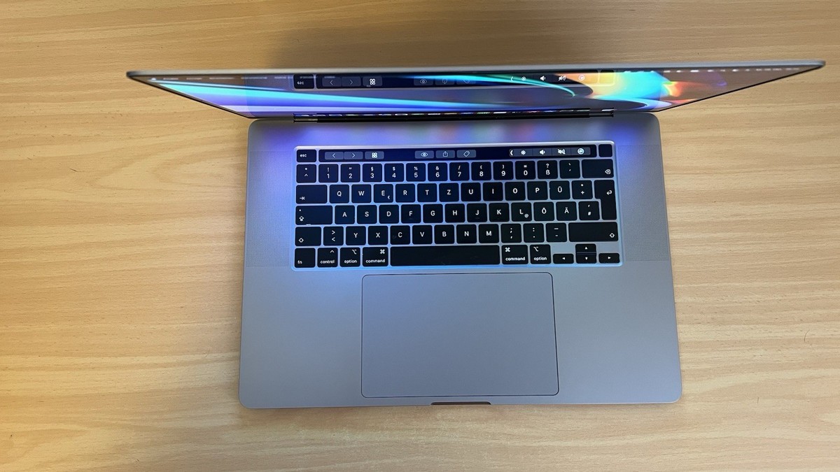 MacBook Pro 16インチ 2019 Core i9-32GB-1TB Apple MacBook Pro 2019 16