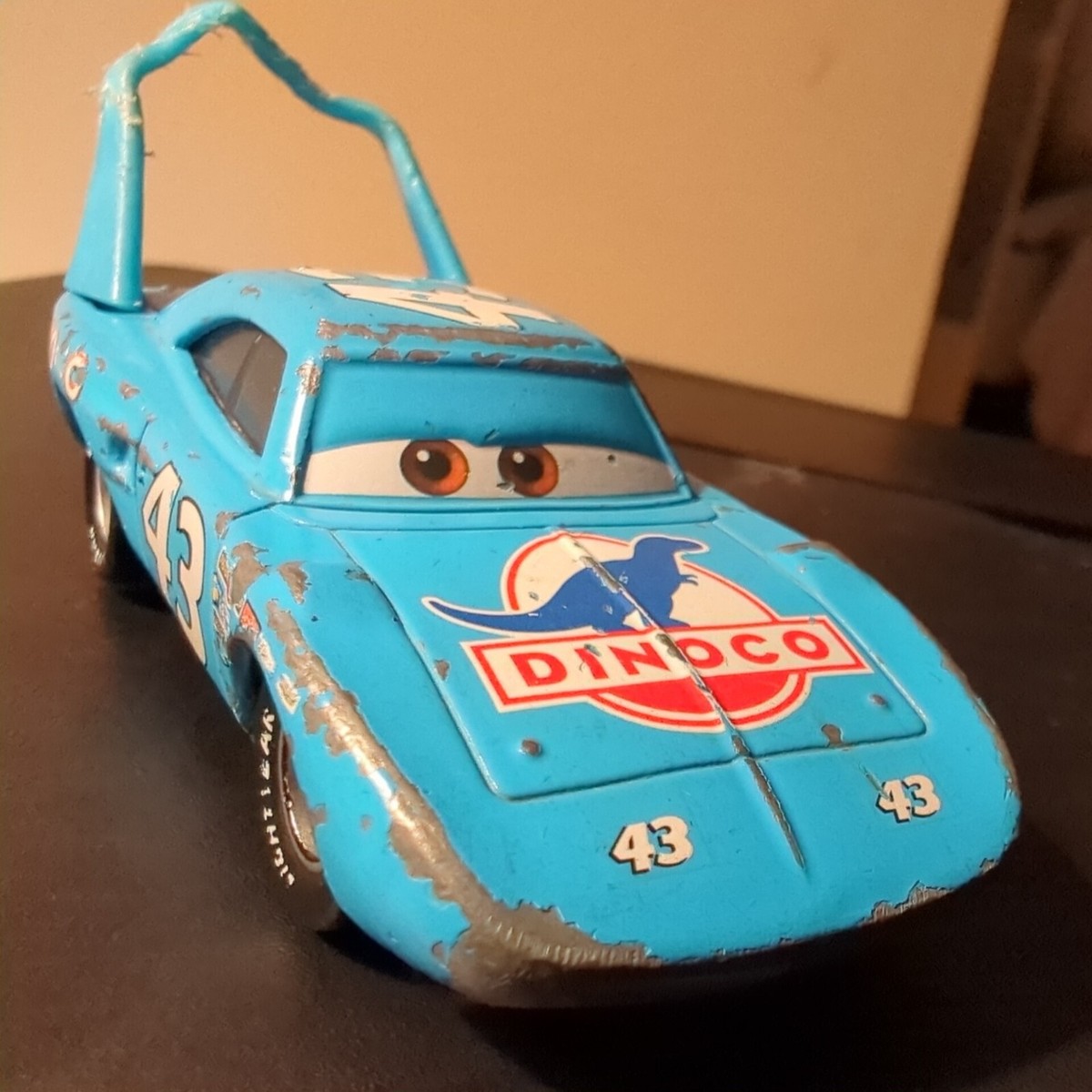STUNNING 1970 PLYMOUTH SUPERBIRD #43 RICHARD PETTY DISNEY PIXAR