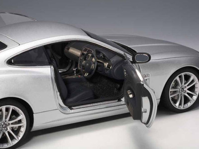 中古】AUTO art JAGUAR XK 2006 COUPE 1:18 中古】AUTO art JAGUAR XK