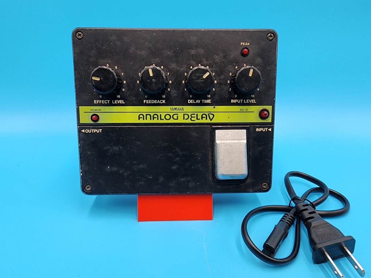 Rare 80s Yamaha AD-10 Analog Delay BBD Guitar Effect Pedal Bass