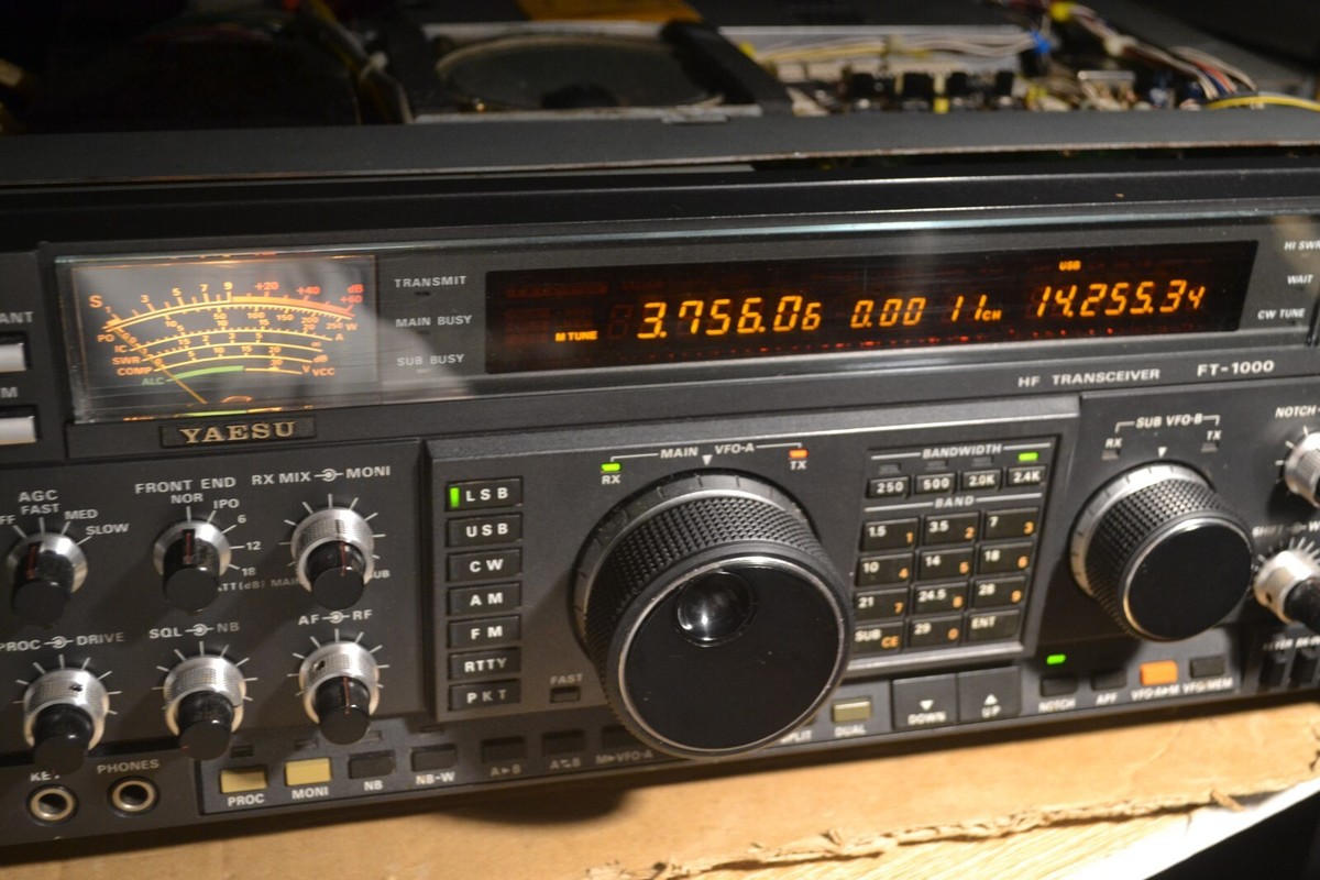 YAESU FT-1000 HF トランシーバー Yaesu FT-1000D HF HAM radio