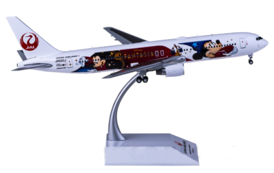 1:200 28CM JC Wings JAPAN AIRLINES BOEING 767-300ER Plane Diecast