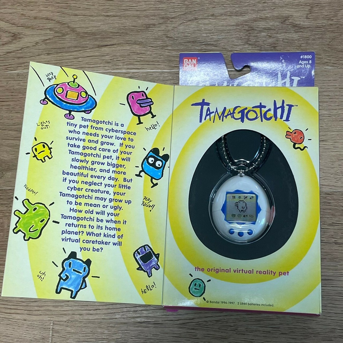 New Bandai Tamagotchi Official Virtual Pet White 1996-1997 English