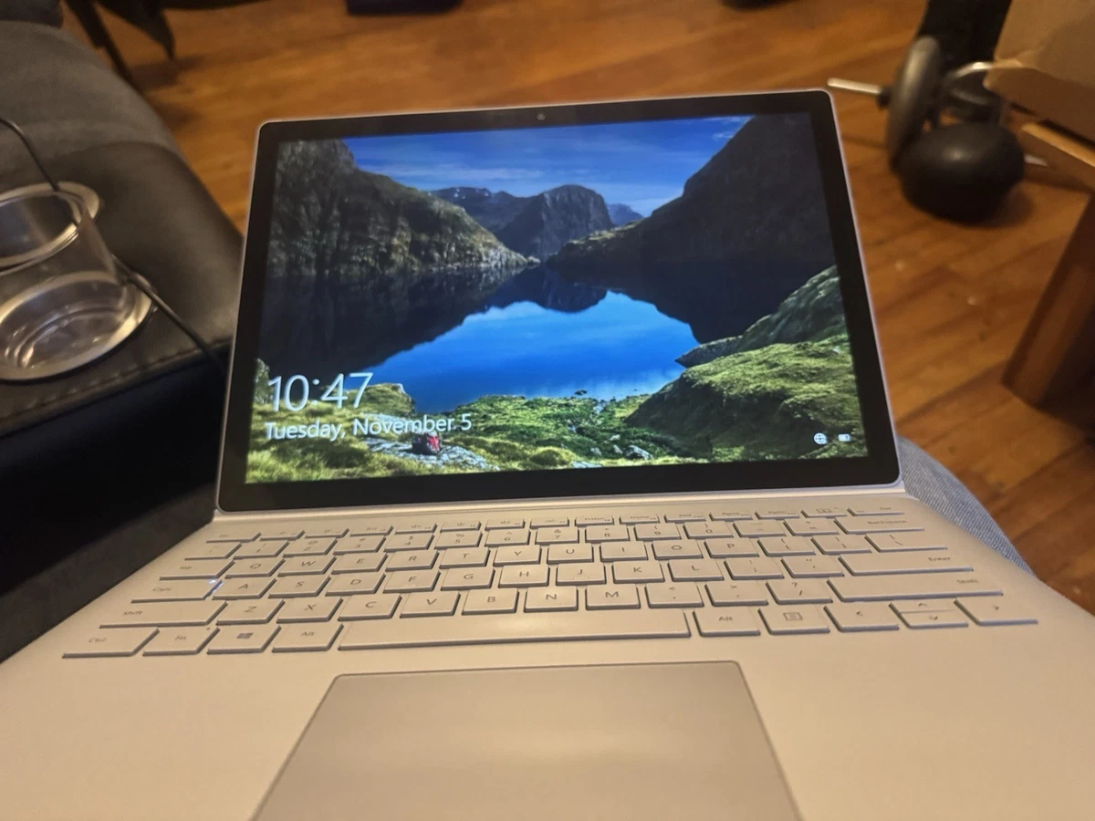 Microsoft Surface Book 2 Intel Core i7 8th Gen. 16 GB RAM PC