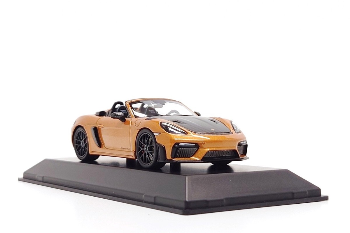 Spark 1:43 Porsche 718 Boxster Spyder RS (982) in Nordic Gold