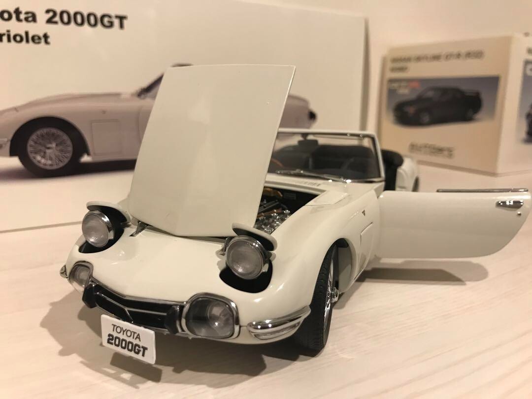AUTO art MILLENNIUM 1/18 TOYOTA 2000GT White Miniature Scal bond
