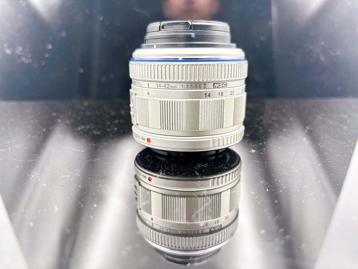 Olympus M.Zuiko II R MSC Silver Lens 0.25m/0.82ft Ø37 14-42mm 1