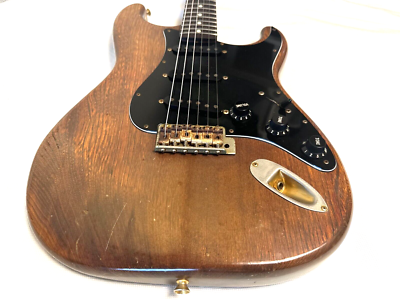 Fender Japan ST62-WAL Stratocaster Guitar Walnut Model Made in