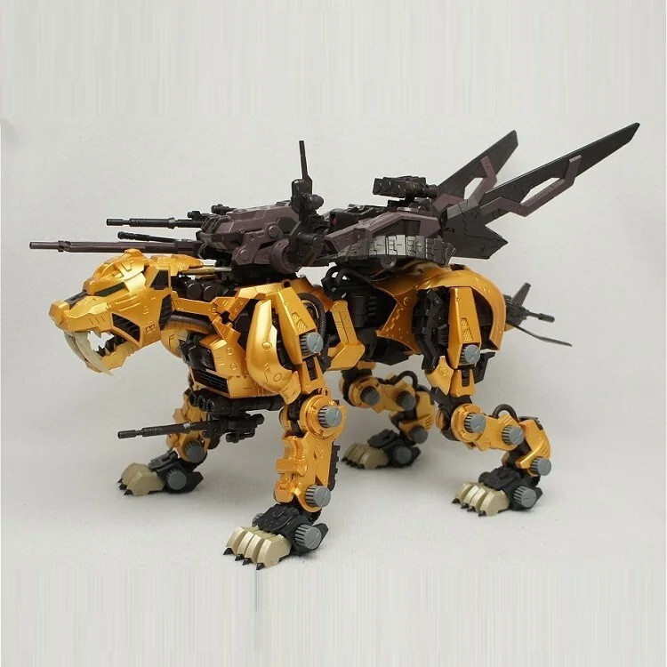 ZOIDS EZ-016 Saber Tiger Gold 1:72 Scale Full Action Plastic | eBay