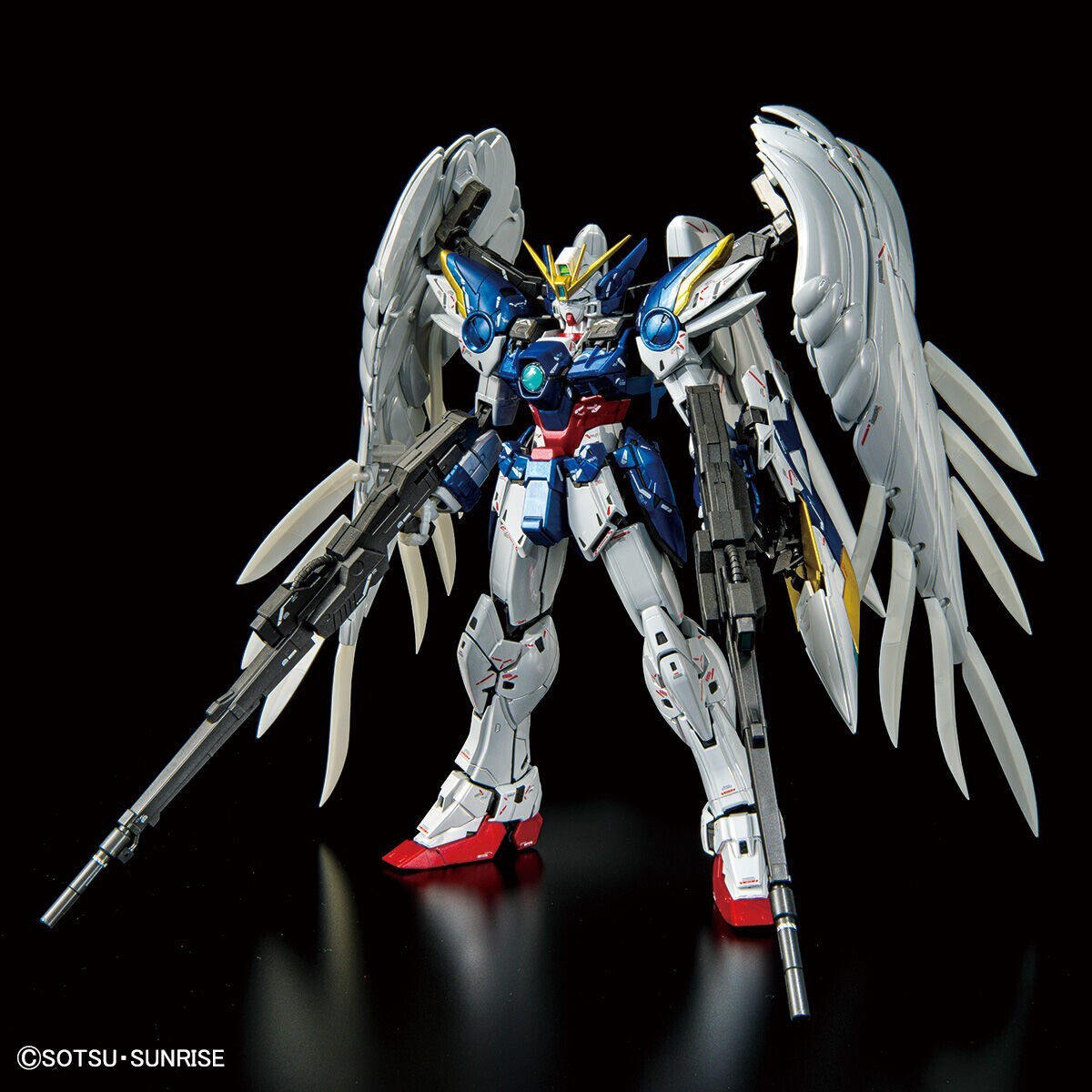 MG 1/100 Wing Gundam Zero EW Ver. Ka [Titanium Finish] Gundam Base