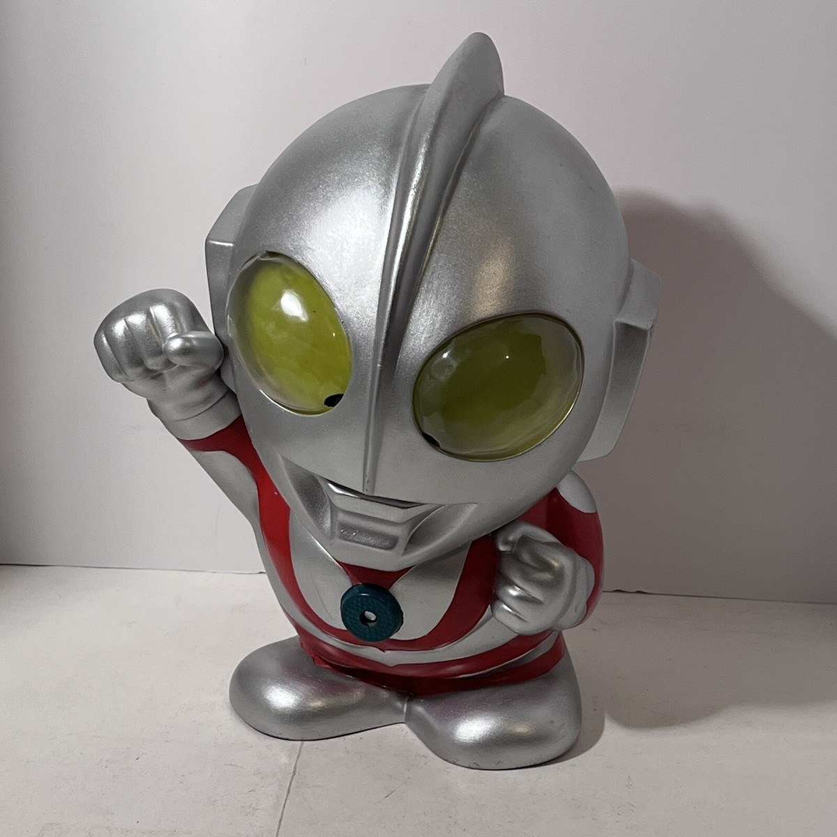 Ultraman Piggy Bank RunA read description | eBay
