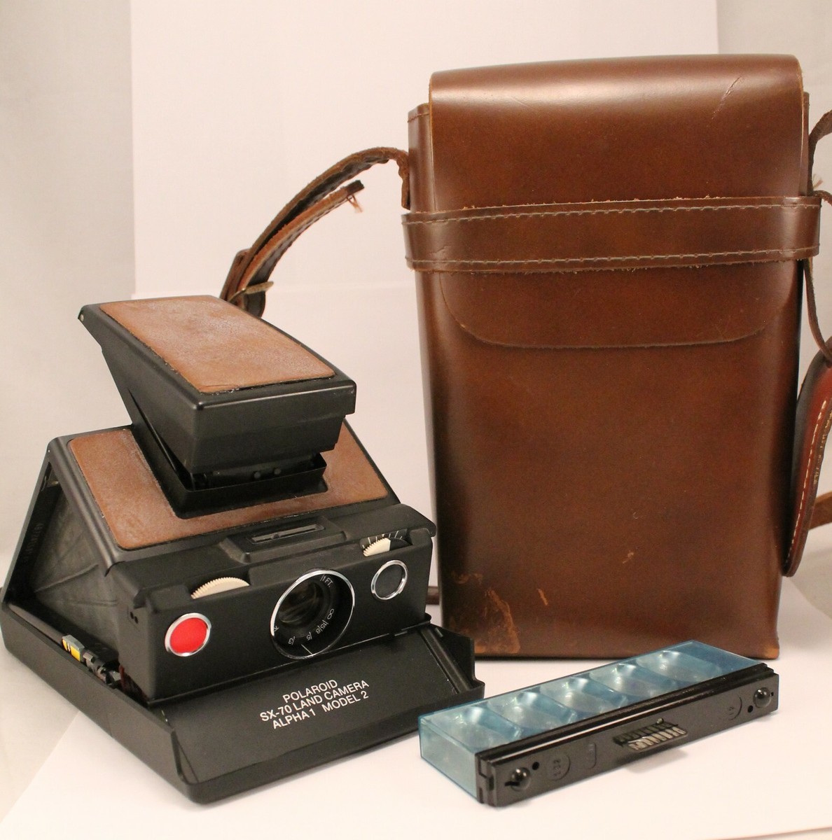 Polaroid SX-70 Land Camera Alpha 1 Model 2 with Leather Travel
