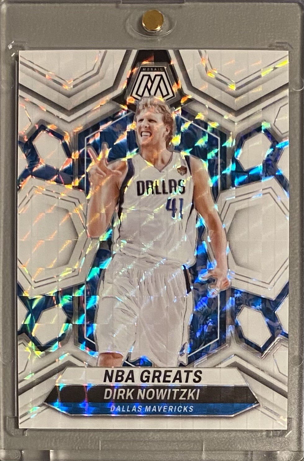 NBA Finest Refractor Dirk Nowitzki RC 2022 crown Royale test of