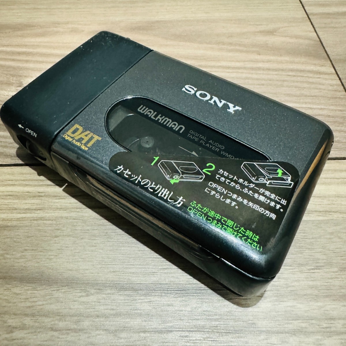 ジャンク】SONY WMD-DT1 WALKMAN DIGITAL AUDIO TAPE PLAYER ソニー