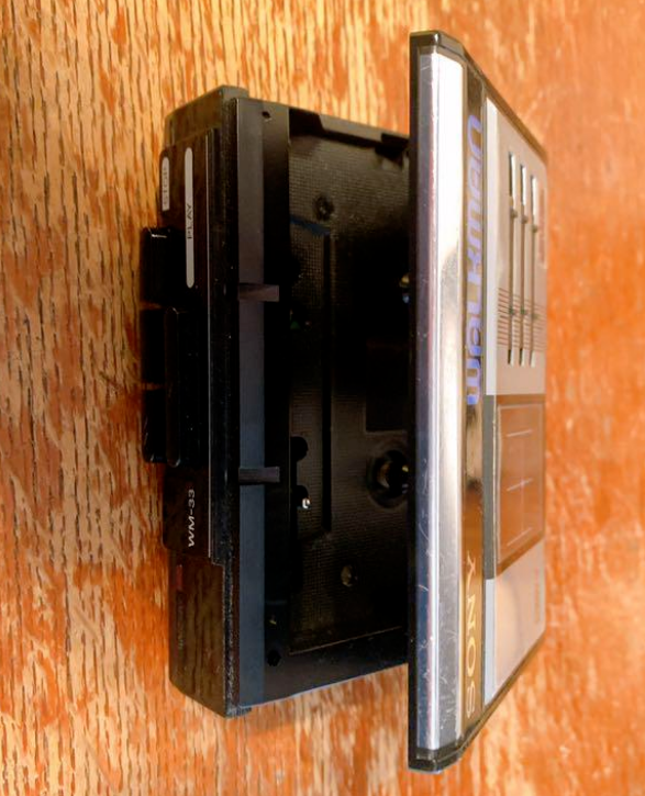 SONY WALKMAN WM-33 Made in 1983 RARE Playback confirmed France