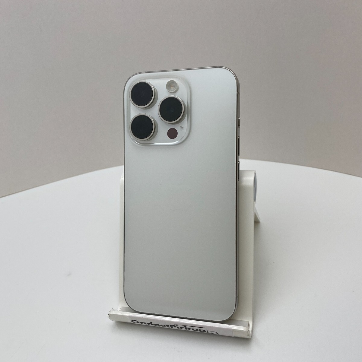 Apple iPhone 15 Pro - 128GB - White Titanium (Unlocked) - Open Box